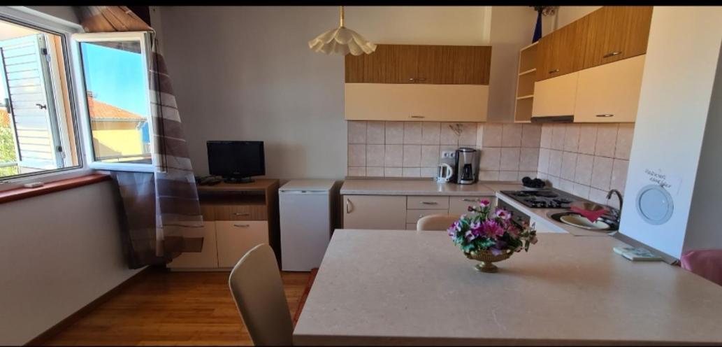 Apartmani Gizela Seget Donji Bilik gambar